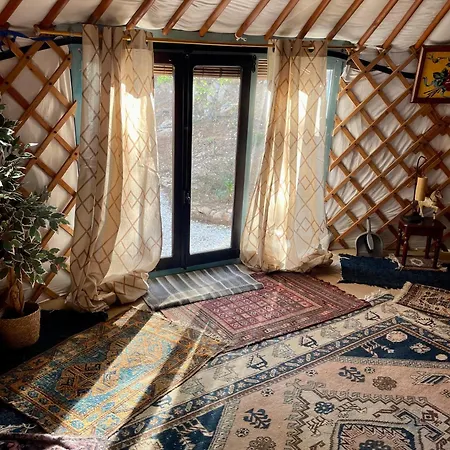 Luxury tent Yurt In Met Zwembad La Nucia